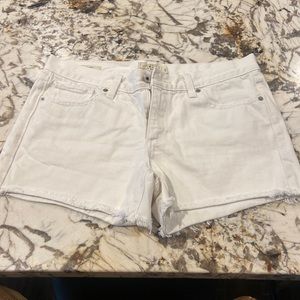 White jean Lucky Brand size 6 cutoff shorts
